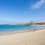 Home2book Cozy Flat Americas Beach, Pool Apartman
