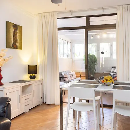 Apartment Home2book Cozy Flat Americas Beach, Pool